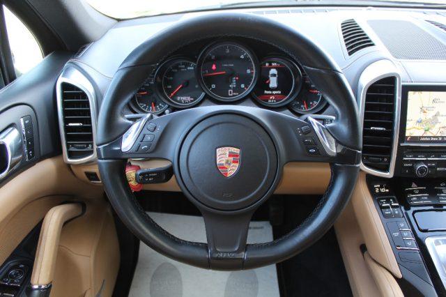 PORSCHE Cayenne 3.0 DIESEL *TETTO*PASM*TAGLIANDATA*