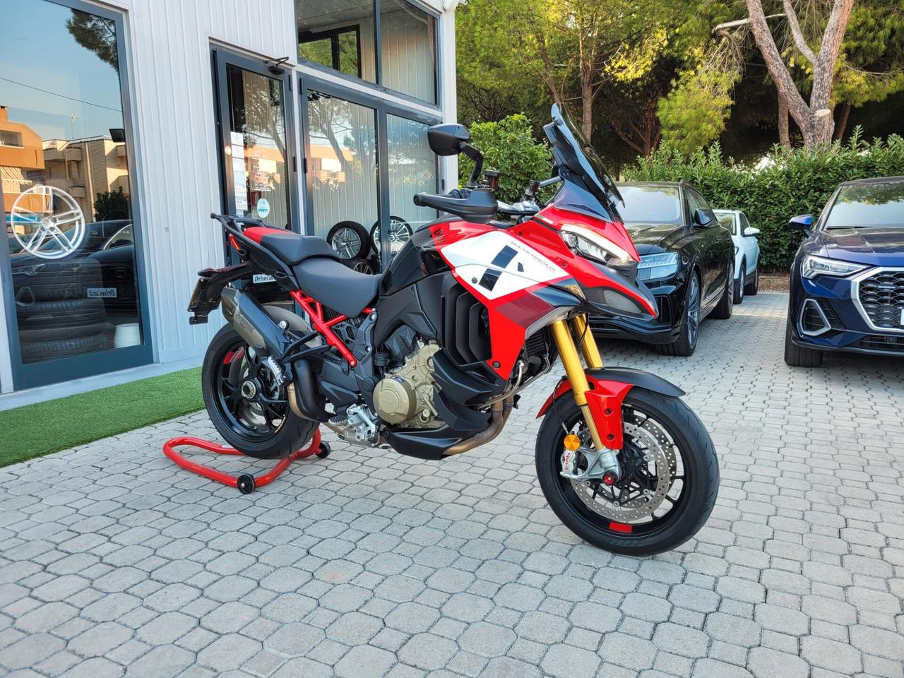 Ducati Multistrada V4 PIKE PEAK 9.500KM.