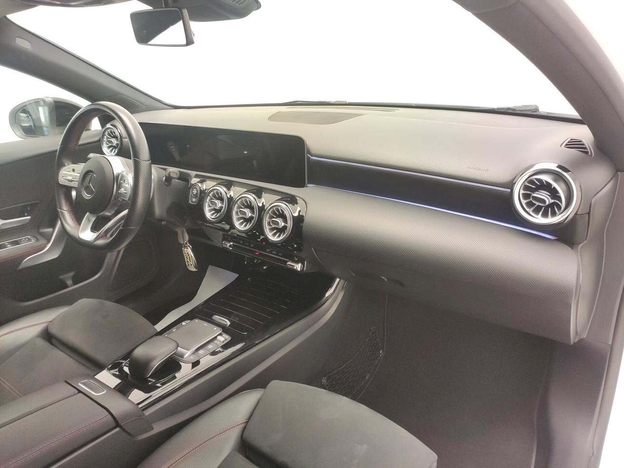 Mercedes-benz A 180 d Automatic Premium -AMG