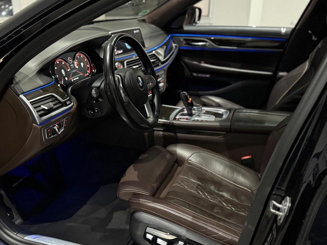 Bmw 740d xDrive M-paket (320cv/235kw)