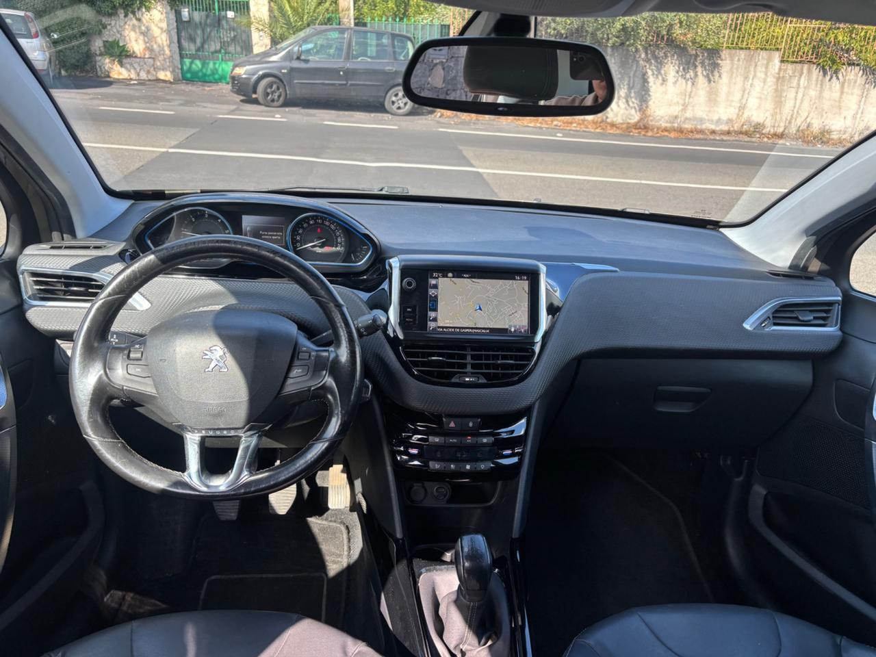 Peugeot 2008 1.6 hdi Allure