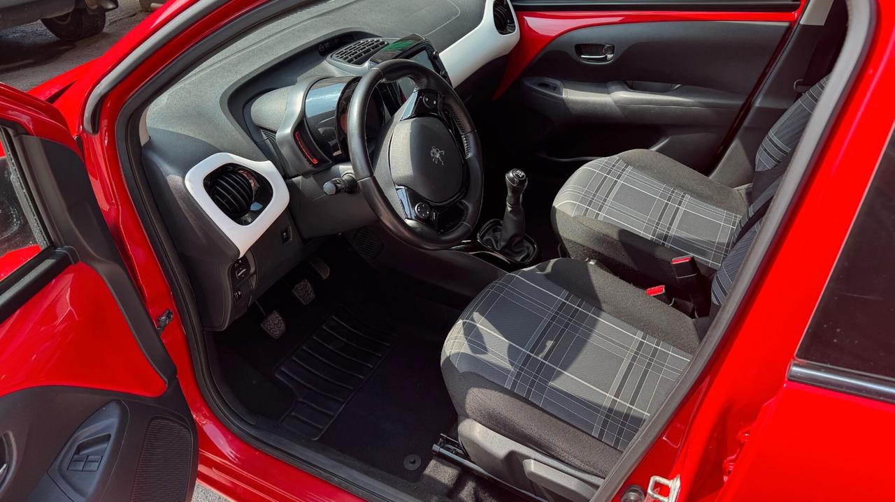Peugeot 108 PureTech 82 5 porte Allure