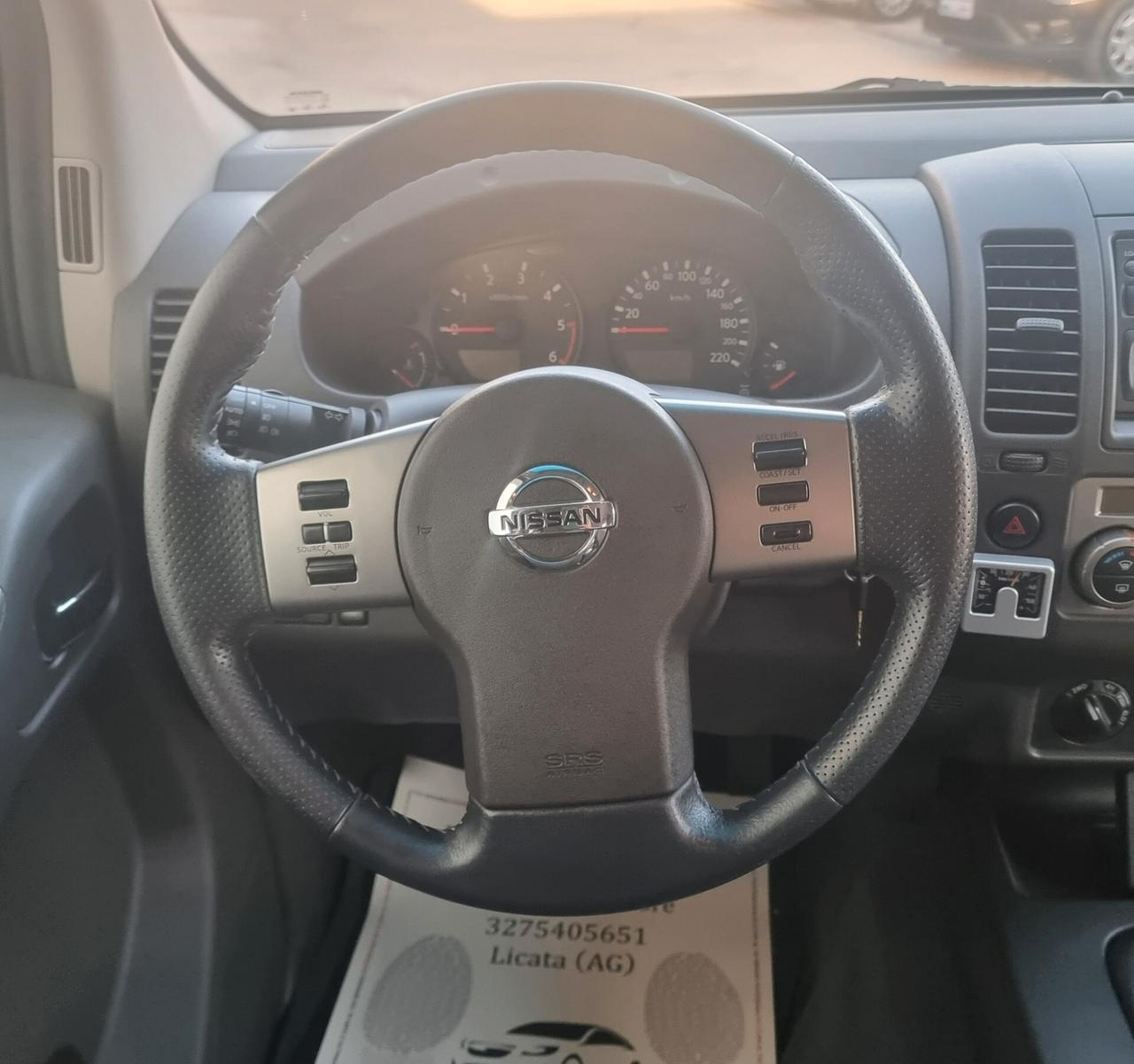 Nissan Navara 2.5 dCi 190CV