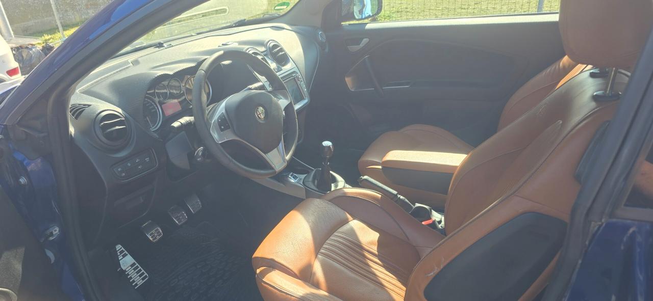 Alfa Romeo MiTo 1.3 JTDm-2 95 CV S&S Distinctive Premium Pack