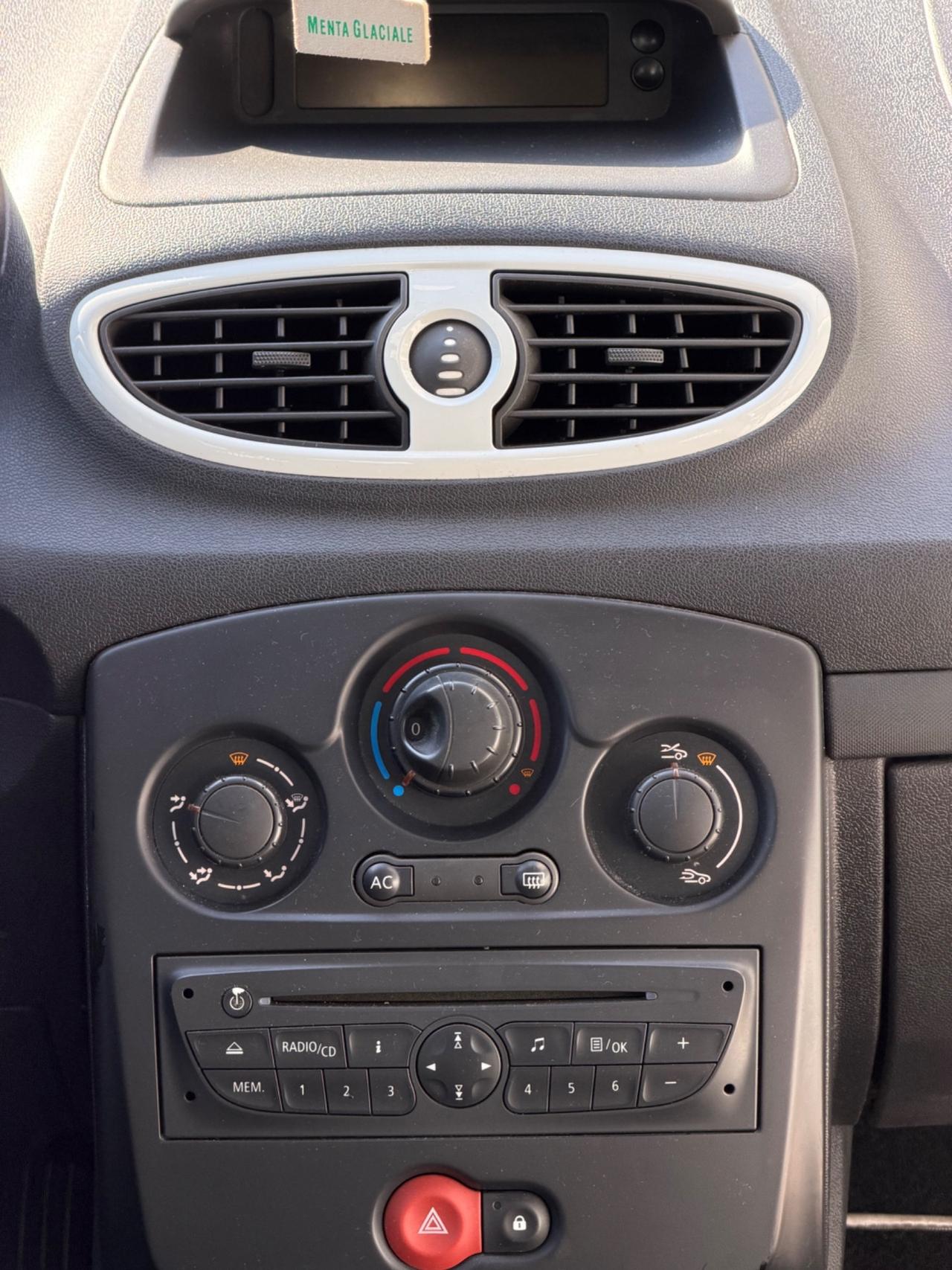 Renault Clio 1. 2- GPL 06/2032- Tagliandata- Neopatentati