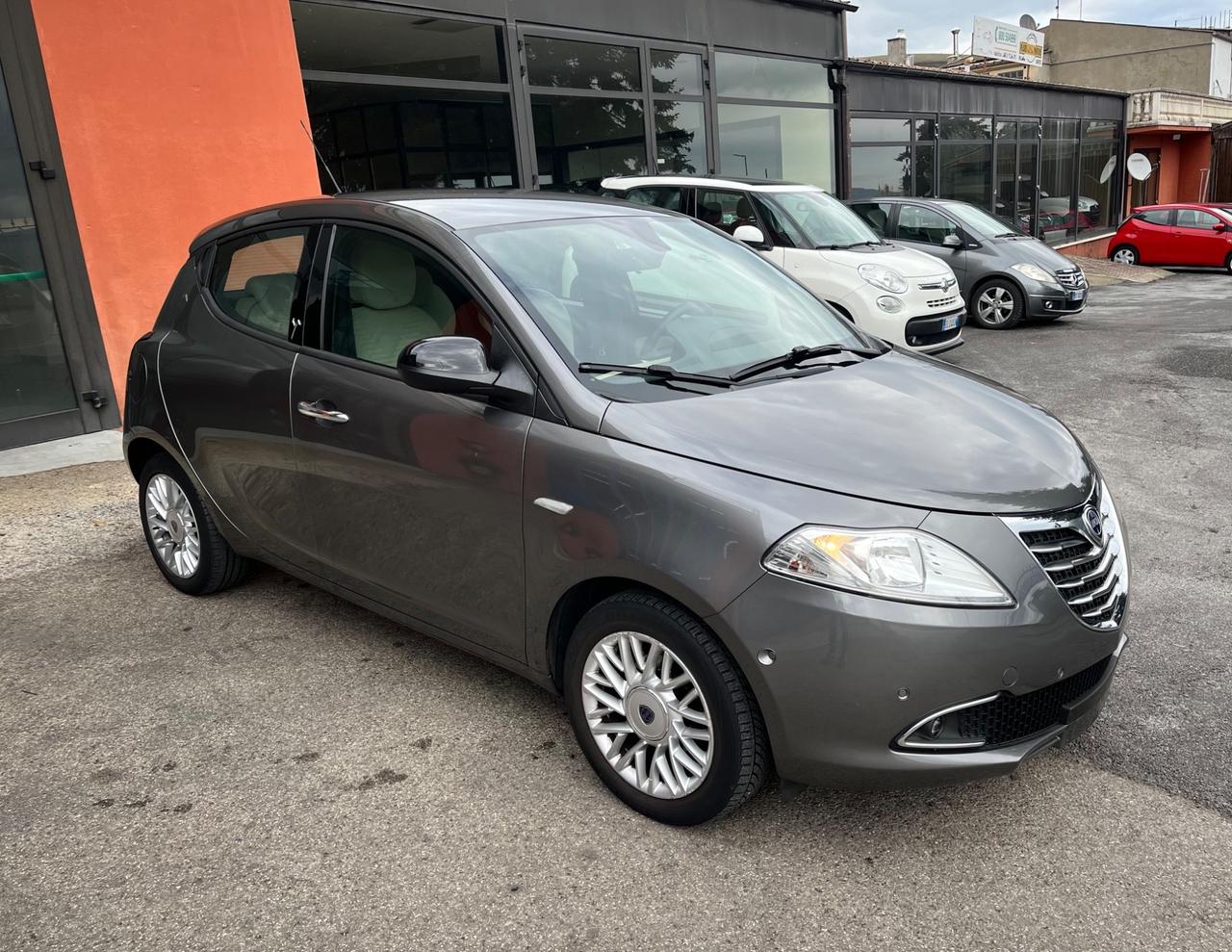 Lancia Ypsilon 1.2 69 CV Gold-solo km 51500-