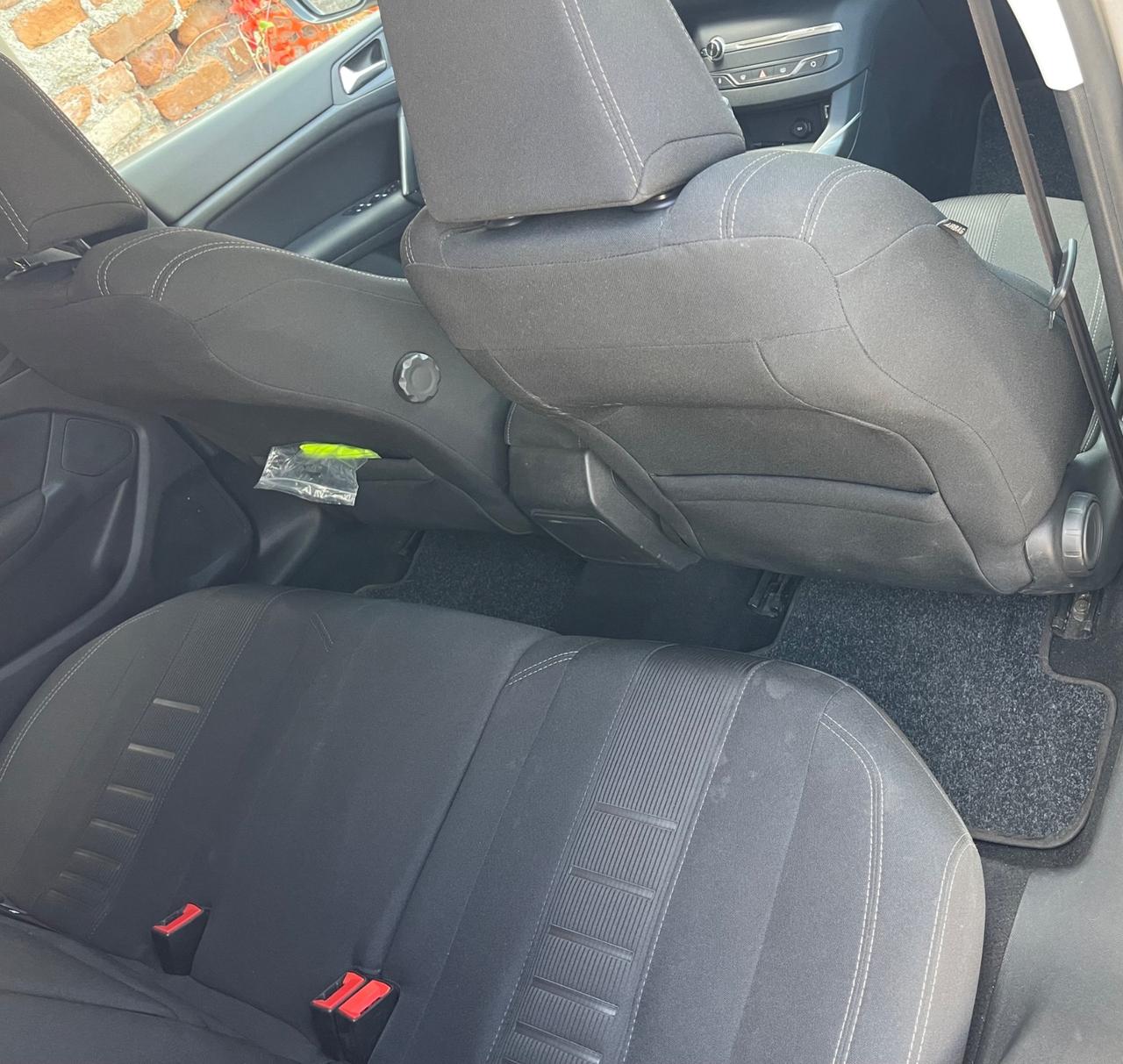 Peugeot 308 1.6 e-HDi 115 CV Stop&Start Allure