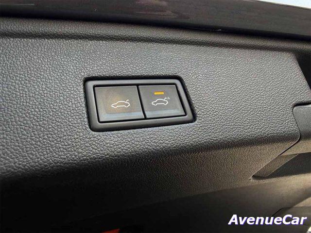 VOLKSWAGEN Touareg 3.0 tdi Black Style tiptronic TELECAMERA CARPLAY