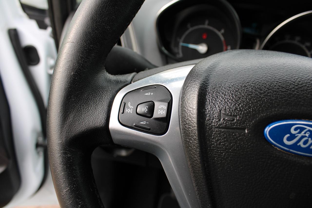 Ford B-Max 1.5 TDCi 75 CV Titanium