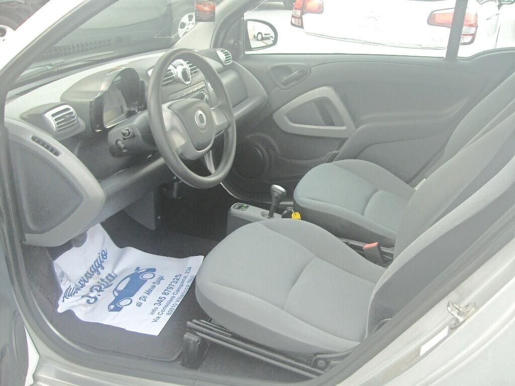 Smart ForTwo 1000 52 kW MHD coupé - 2010