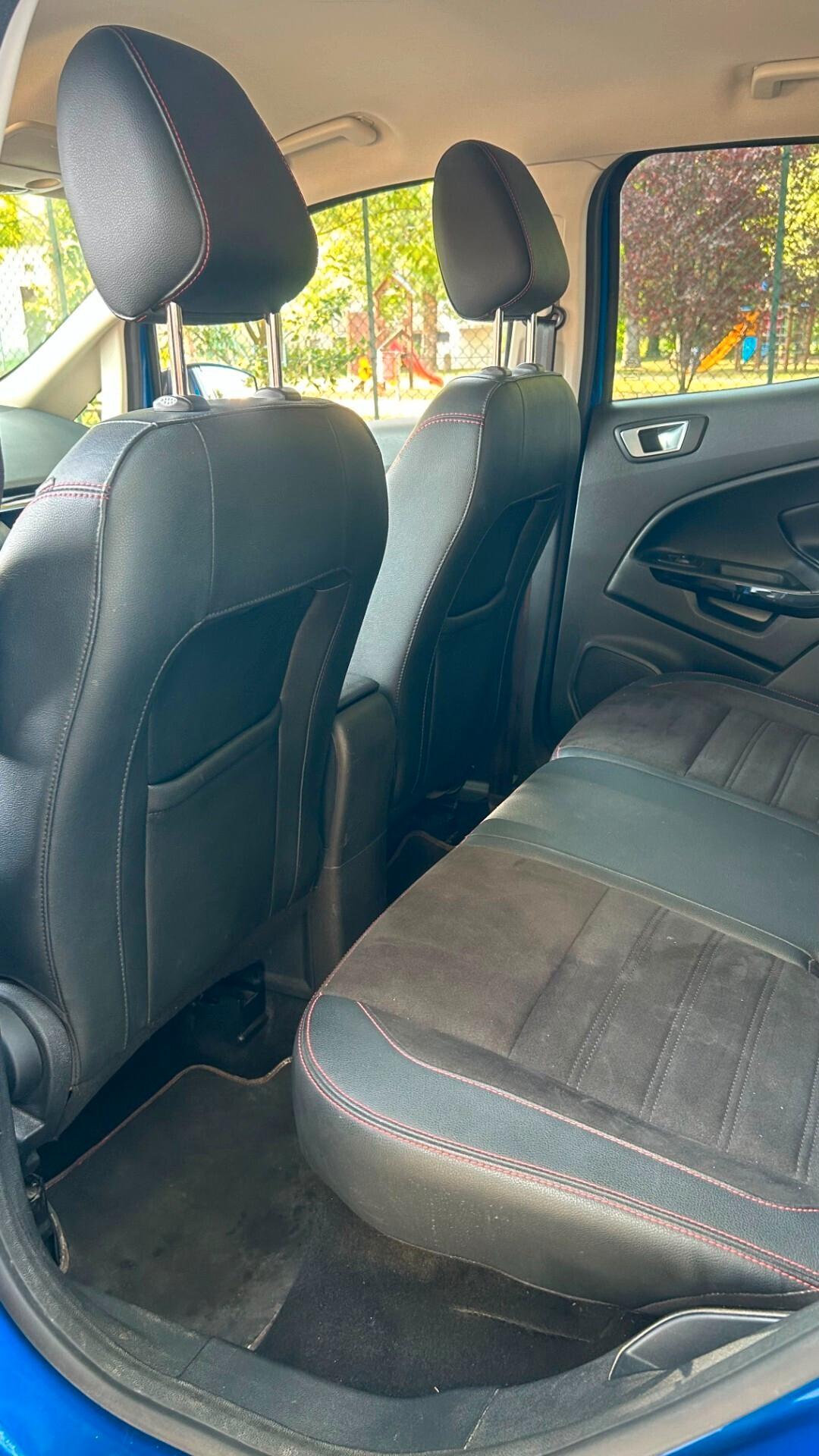 Ford EcoSport St-line