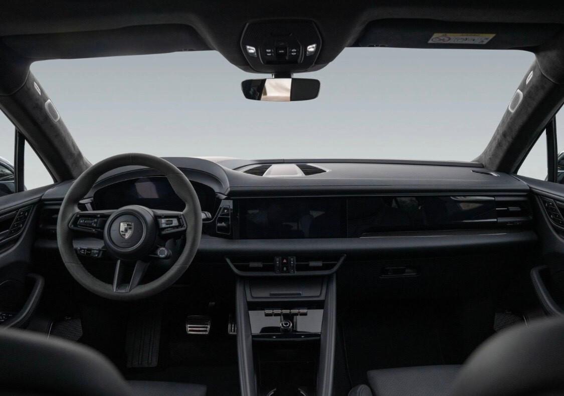 Porsche Macan EV Turbo