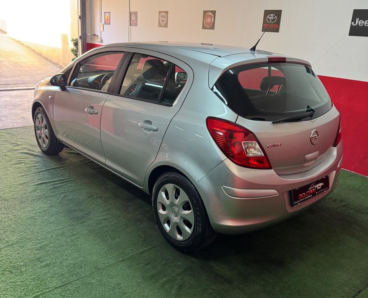 Opel Corsa 1.2 85CV 5 porte GPL-TECH Edition