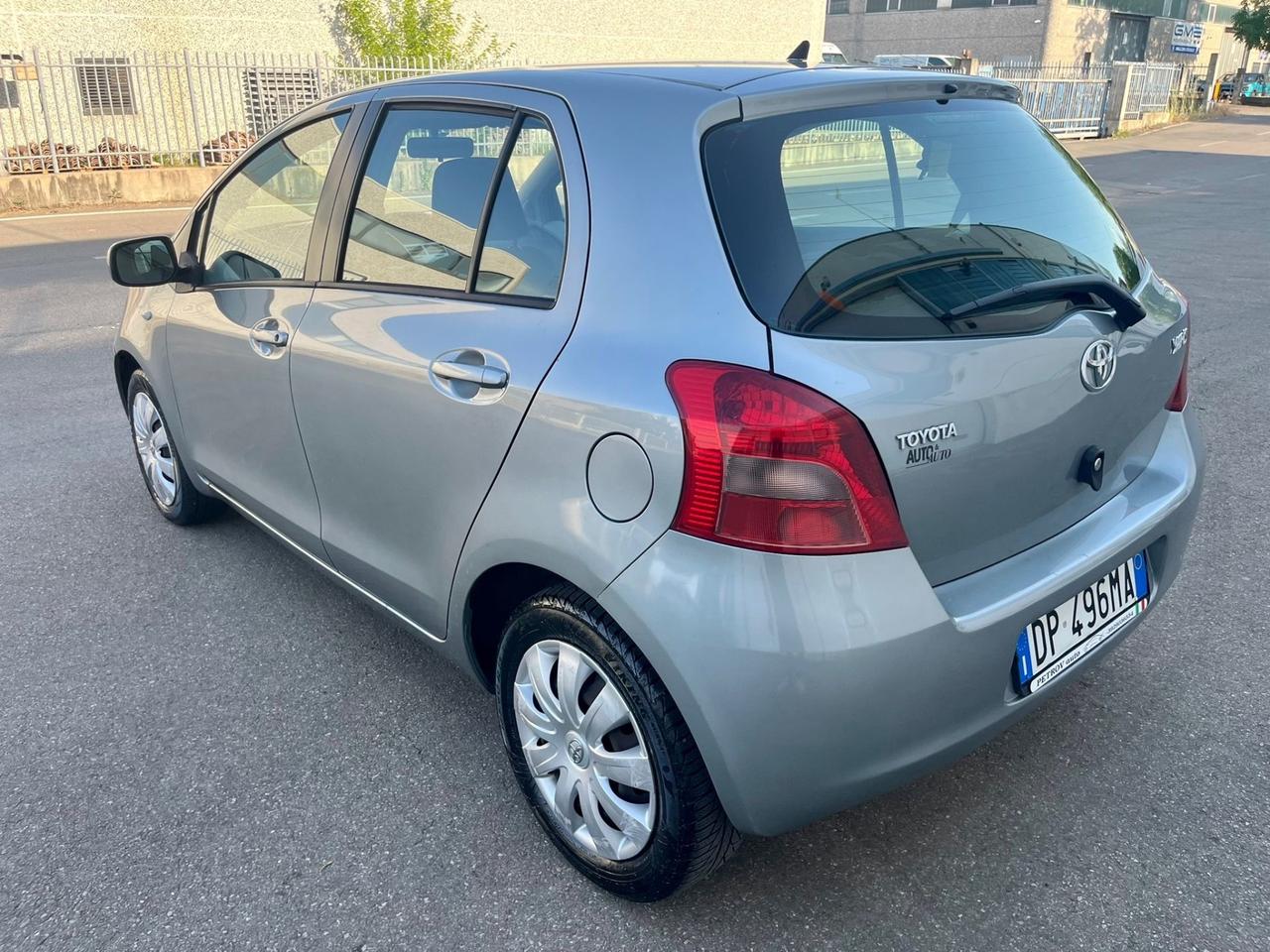 Toyota Yaris 1.3benz 2008 138.000km per neopatentati