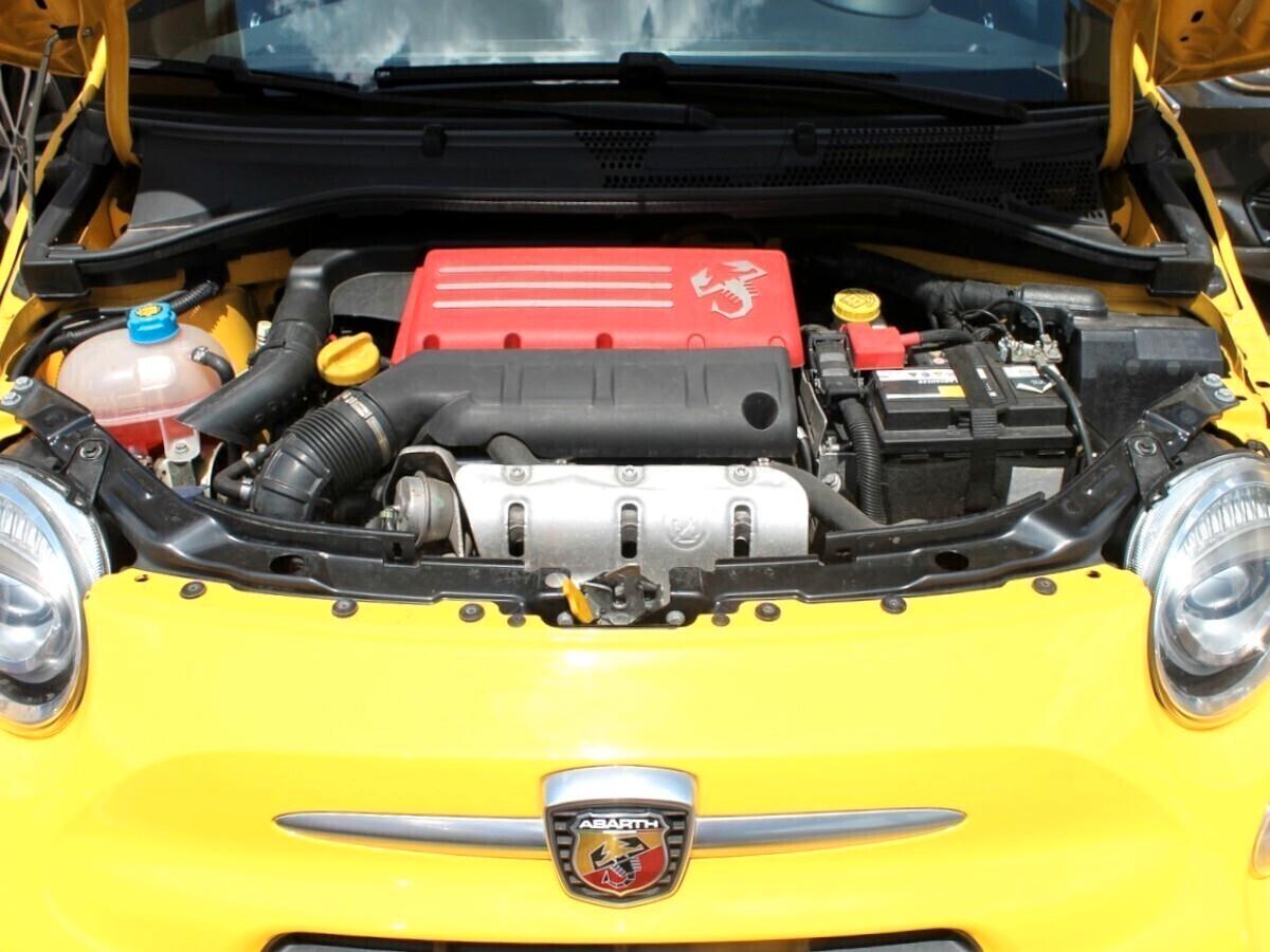 Abarth 595 1.4 Turbo T-Jet 160 CV Pista