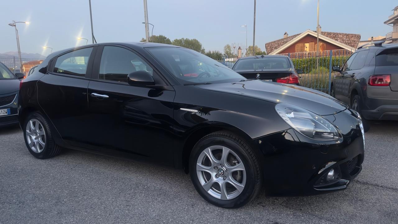 Alfa Romeo Giulietta 1.6 JTDm-2 105 CV Distinctive