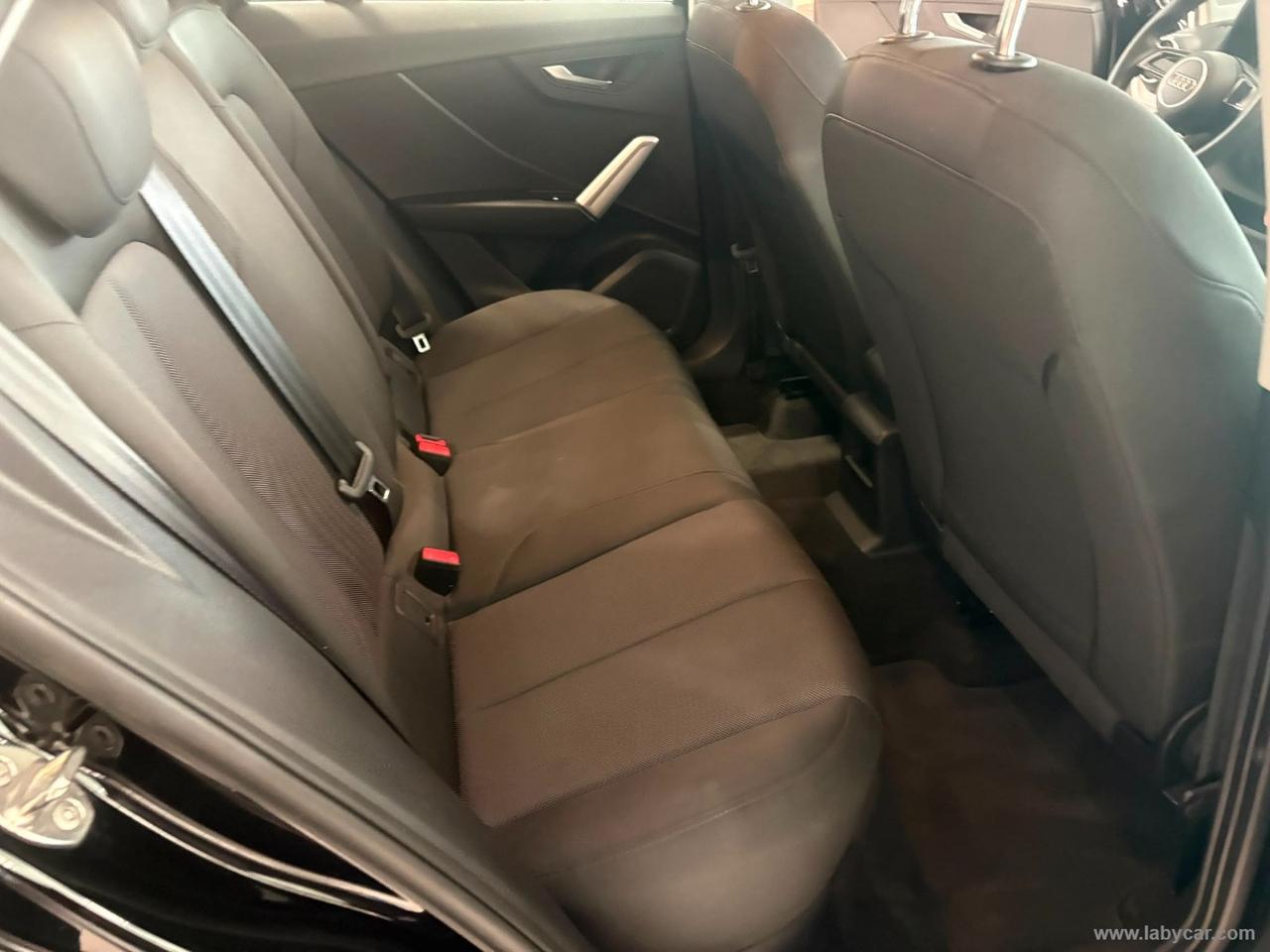 AUDI Q2 2.0 TDI quattro S tronic Business