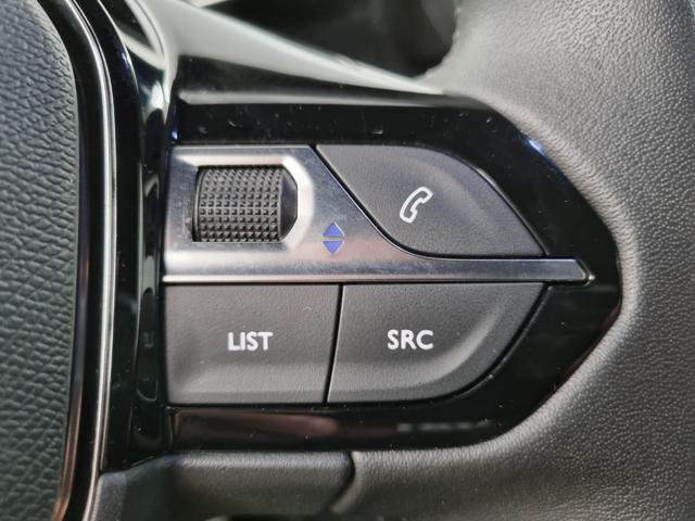 PEUGEOT 2008 motore elettrico 136 CV Allure