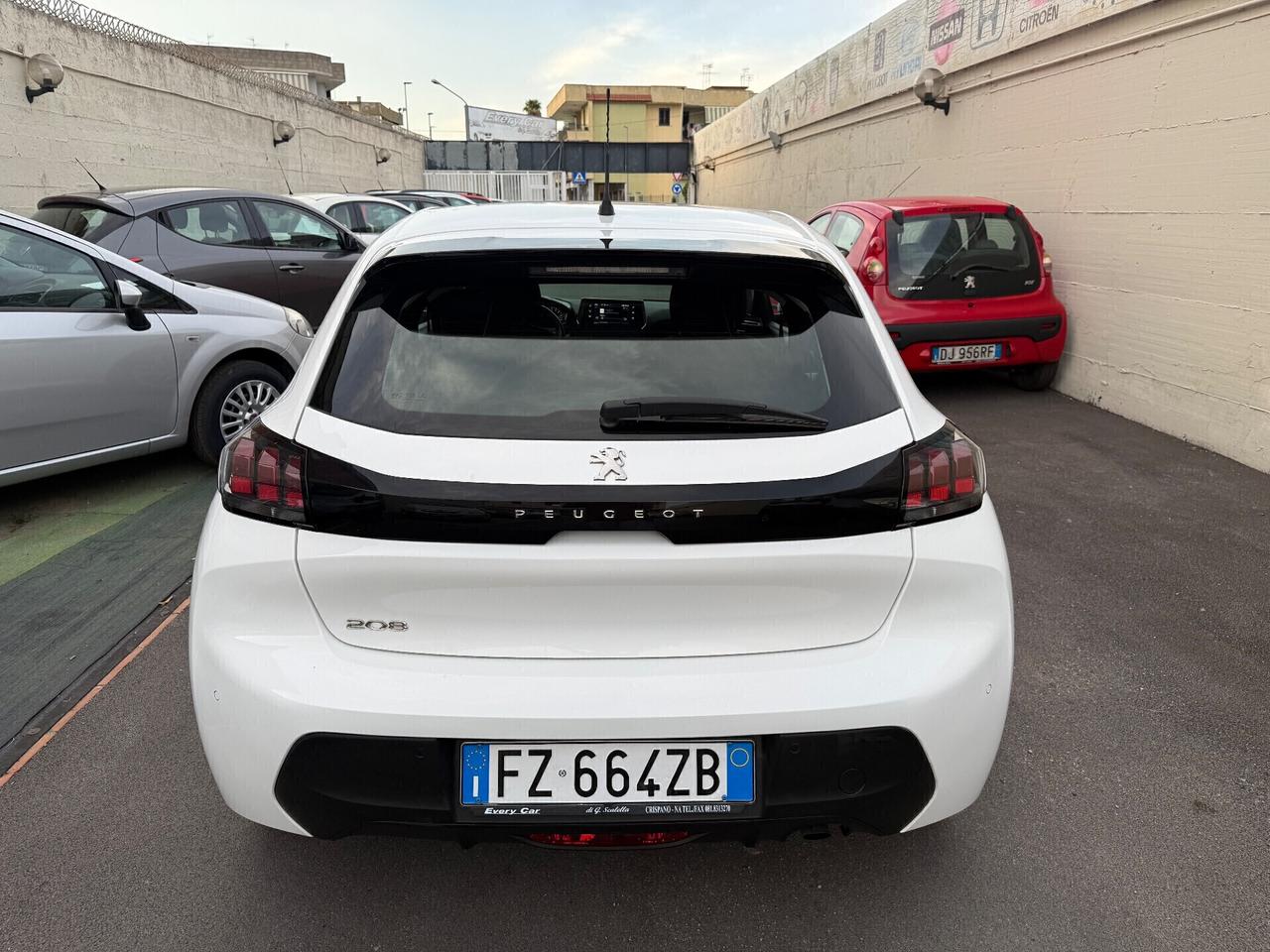 Peugeot 208 1.2benzina - 2020