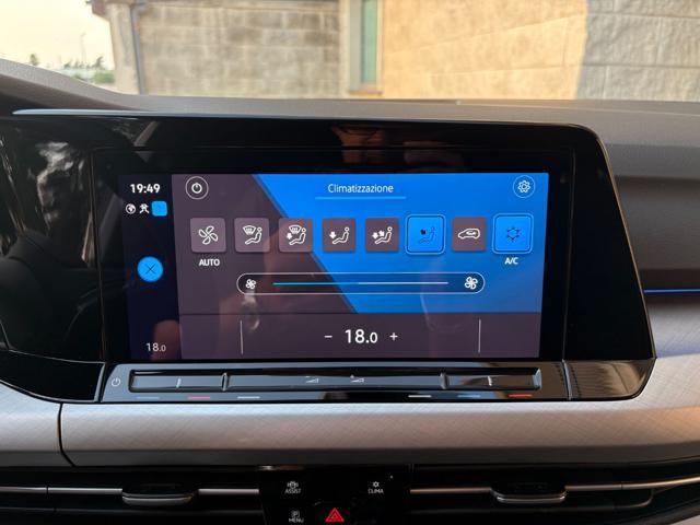 VOLKSWAGEN Golf 2.0 TDI DSG SCR Life COCKPIT-LUCI AMBIENTE