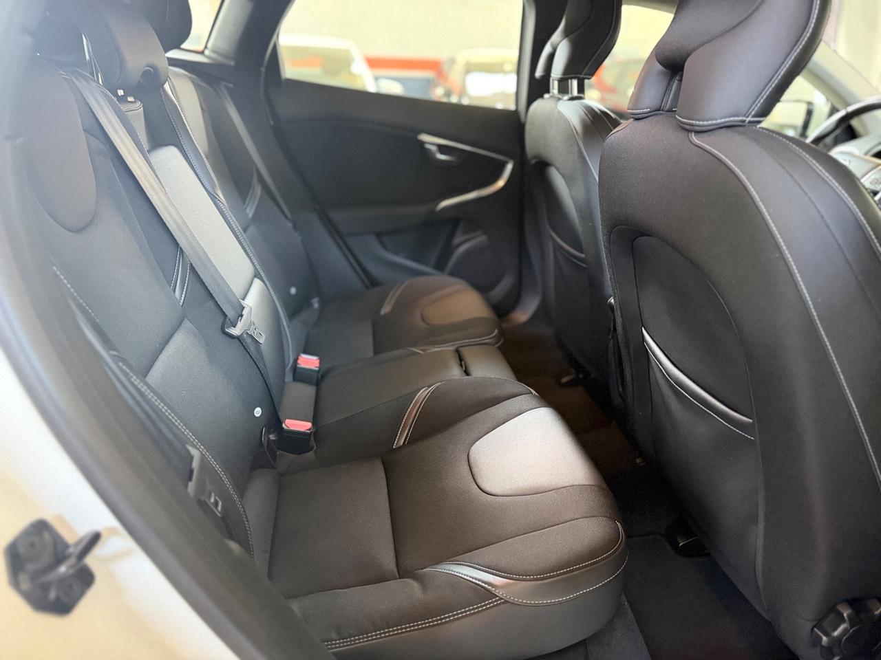 Volvo V40 D3 Geartronic Momentum