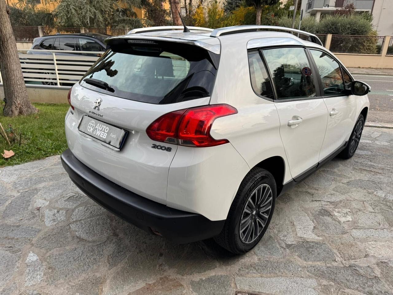 PEUGEOT 2008 BlueHDi 75 ACTIVE