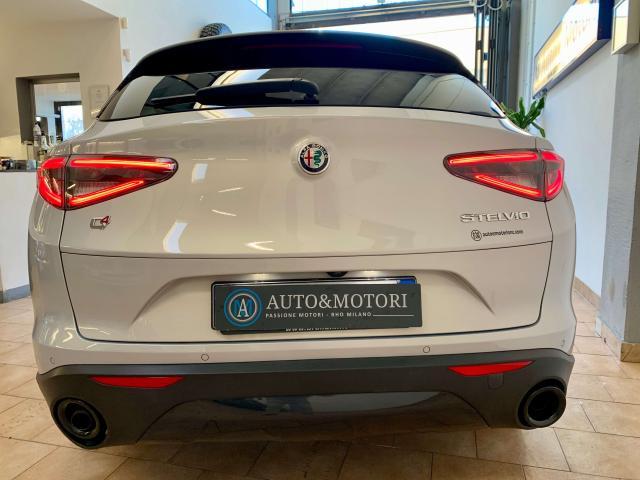 Alfa Romeo Stelvio Stelvio 2023 2.0 T Sprint Q4 280cv auto - 25.790km