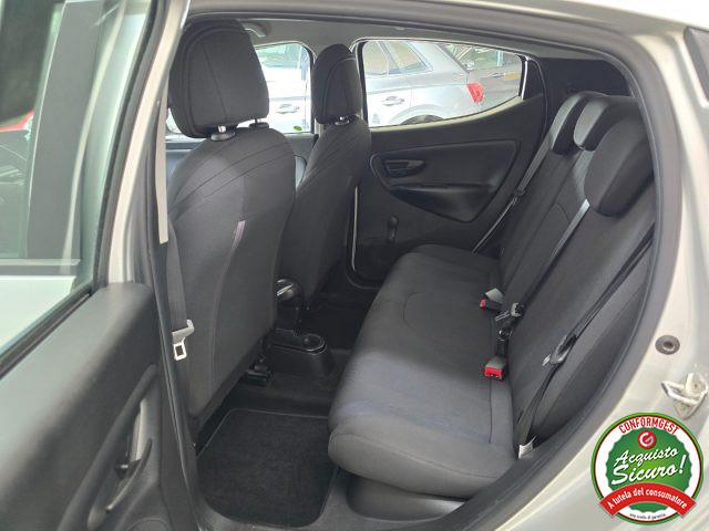 LANCIA Ypsilon 1.2 69 CV 5 porte Gold