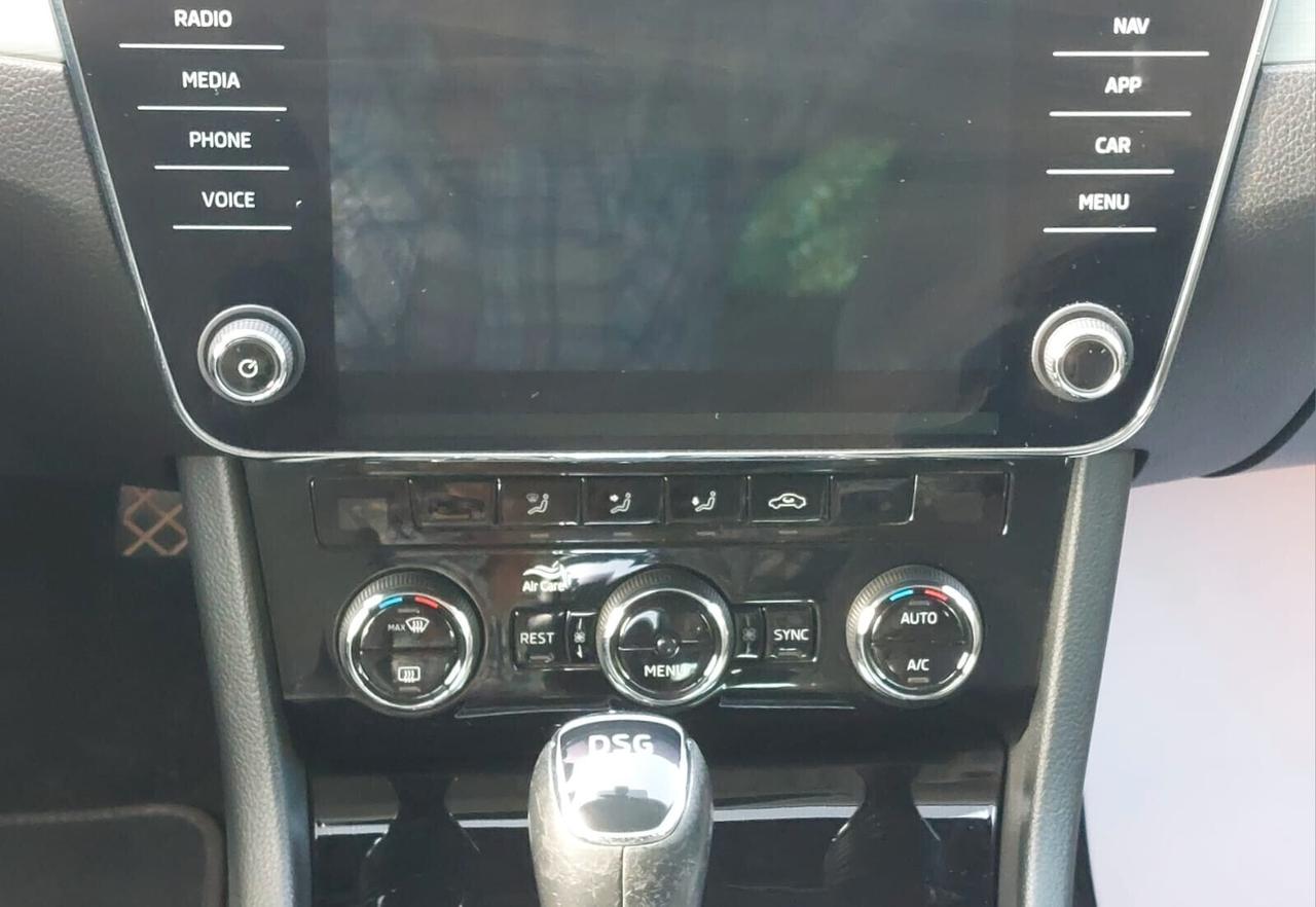 Skoda Superb 1.6 Cambio Automatico Neopatentati