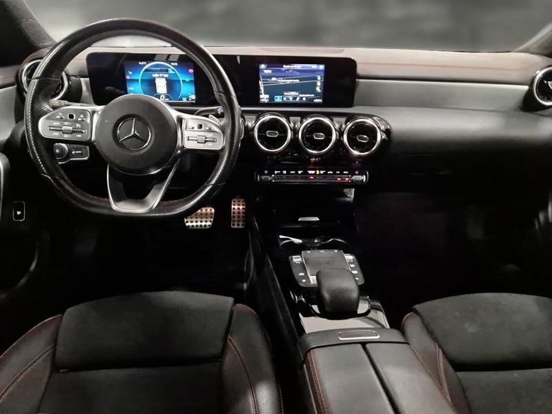 MERCEDES-BENZ CLA 180 Automatic Premium SHOOTING BRAKE