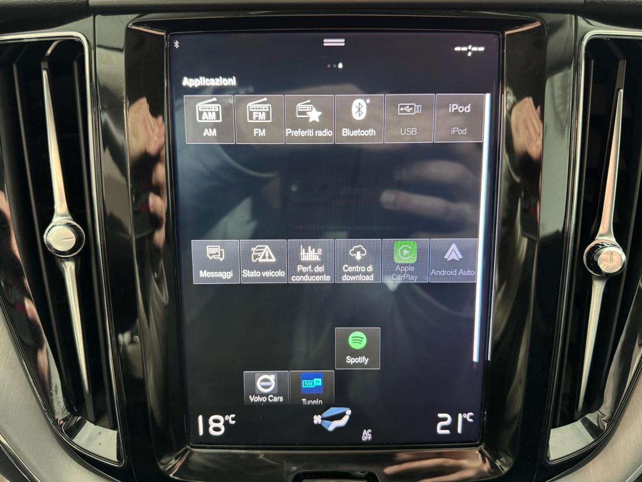 Volvo XC60 2.0 d4 190cv Awd Momentum Cockpit Full