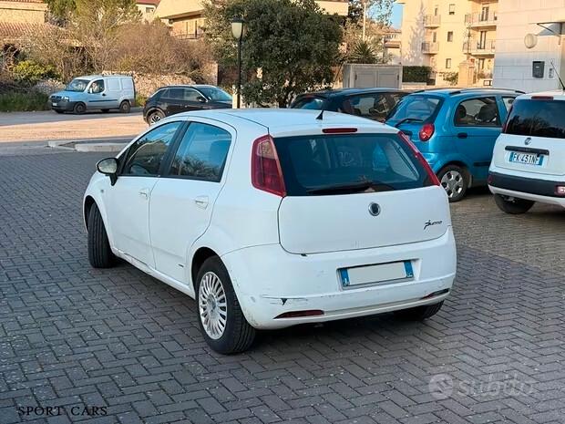 Fiat Grande Punto 1.3 MJT 75 CV 5 porte Dynamic, unicopropr