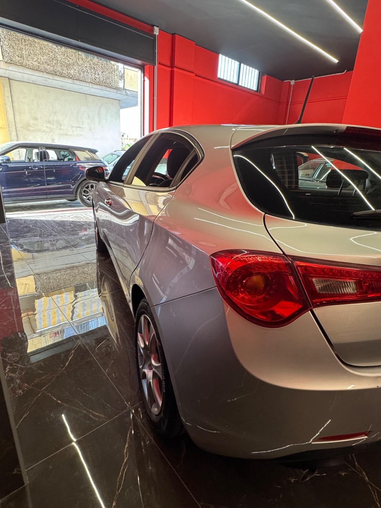 Alfa Romeo Giulietta 1.4 Turbo MultiAir con impianto a metano