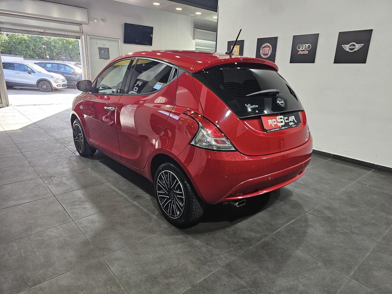 Lancia Ypsilon 1.2 69cv Ecochic GPL Gold