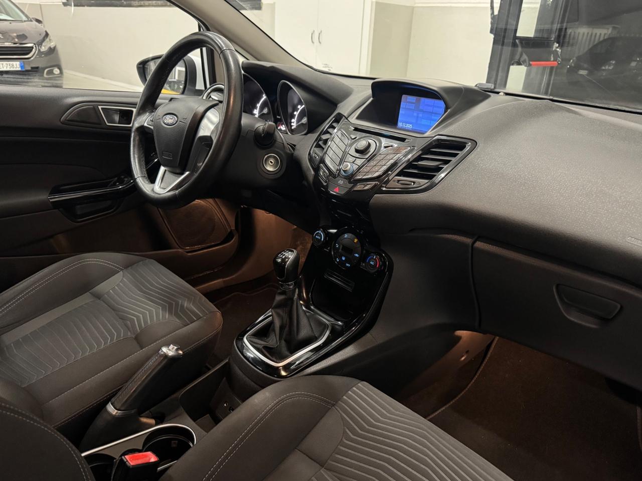 Ford Fiesta 1.5 TDCi 75CV 5 porte Titanium