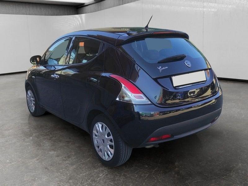 Lancia Ypsilon 1.2 8v Silver s&s 69cv
