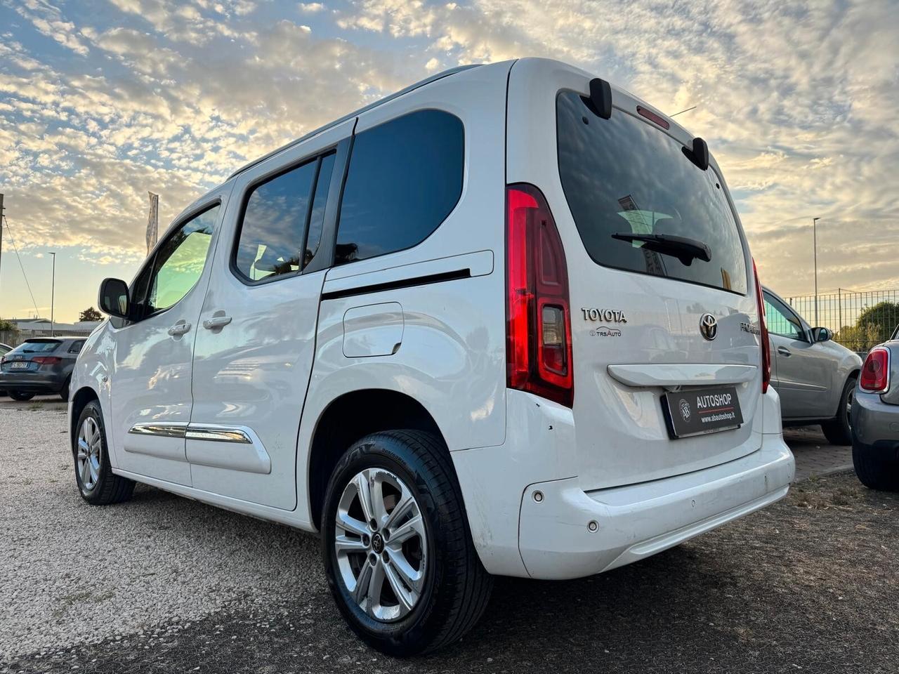 TOYOTA - Proace City Verso 1.5 - 7 POSTI - UNIPRO.- FINANZIABILE - PERMUTE