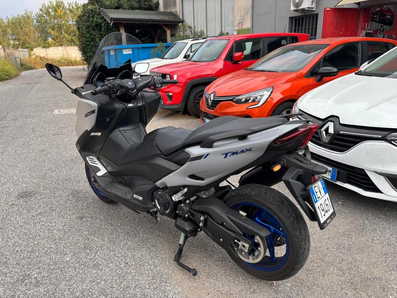 Yamaha TMAX 560 impeccabile