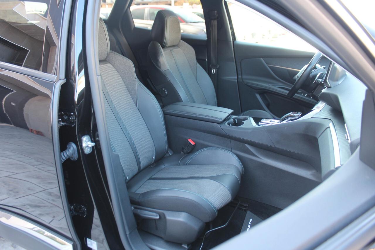 Peugeot 3008 BlueHDi 130 S&S EAT8 Allure