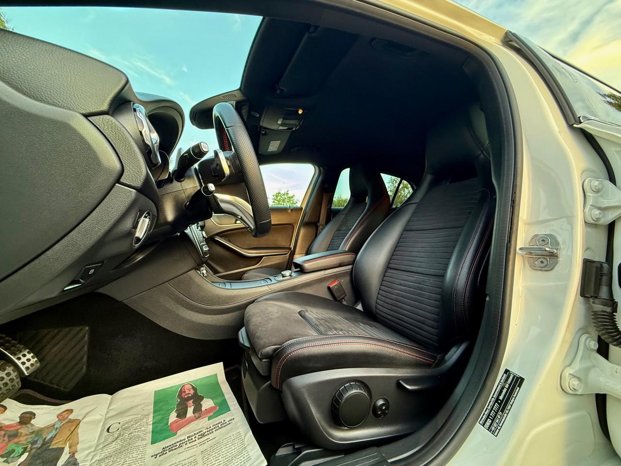 MERCEDES- BENZ GLA 200 D AMG PREMIUM