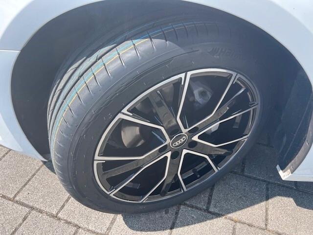 Audi A6 Avant 40 2.0 TDI S tronic Business Plus