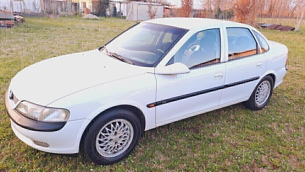 Opel Vectra 1.8i 16V cat 4 porte CD CLIMA BEN TENUTA