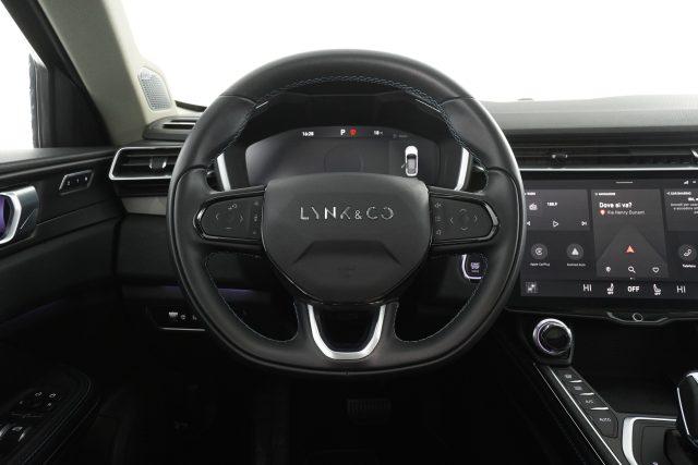 LYNK & CO 01 01 PHEV