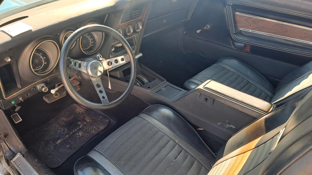 Chevrolet Corvette Ford Mustang Mach 1