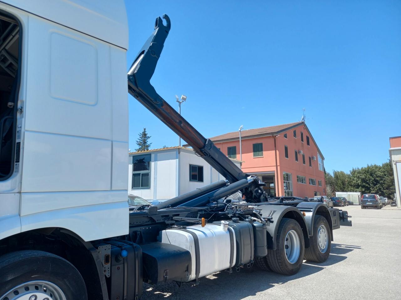 DAF XF 510 FAX - Impianto scarrabile 26 TON (C2)