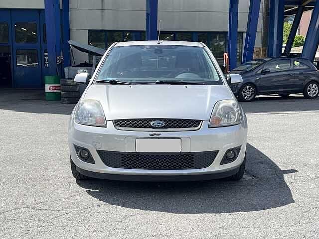 Ford Fiesta 1.2 16V 5p. Ghia
