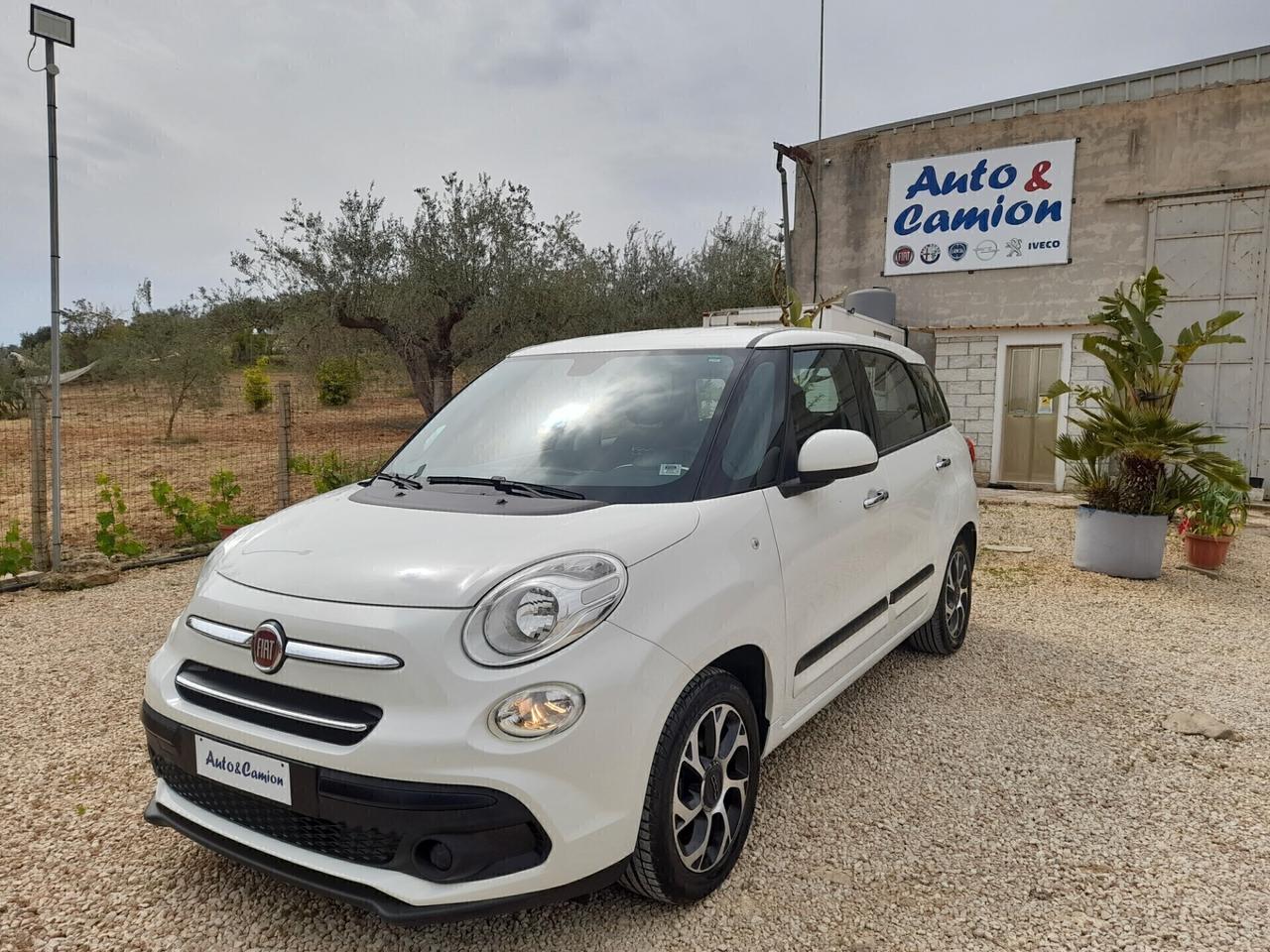 Fiat 500L 1.6 MJT 120 CV Lounge 7 POSTI