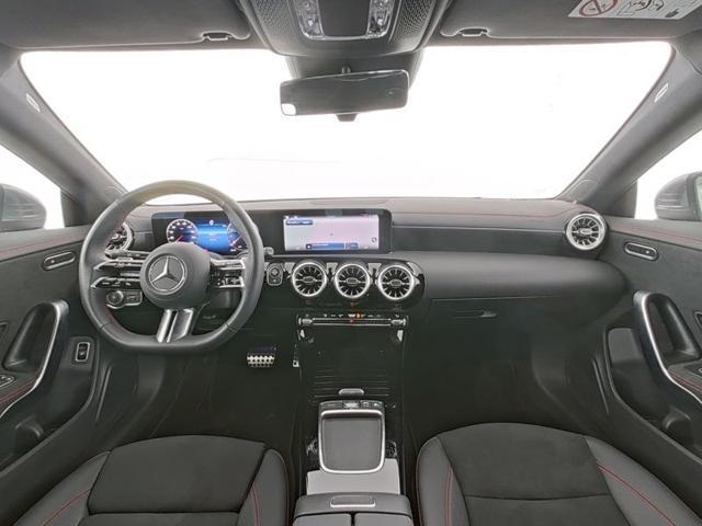 MERCEDES-BENZ CLA 180 Shooting Brake AMG Line Advanced Plus