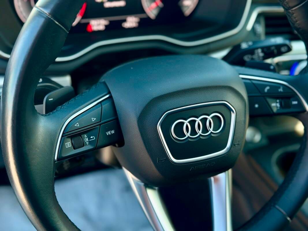 Audi A4 Avant 30 2.0 tdi mhev Business Advanced 136cv s-tronic