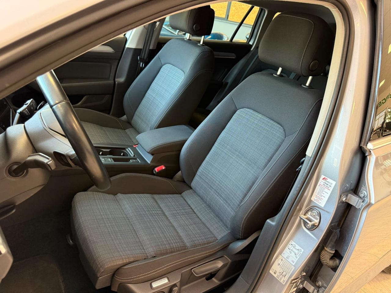 VOLKSWAGEN PASSAT 2.0 TDI DSG ITALIANA DOPPIO TRENO LED